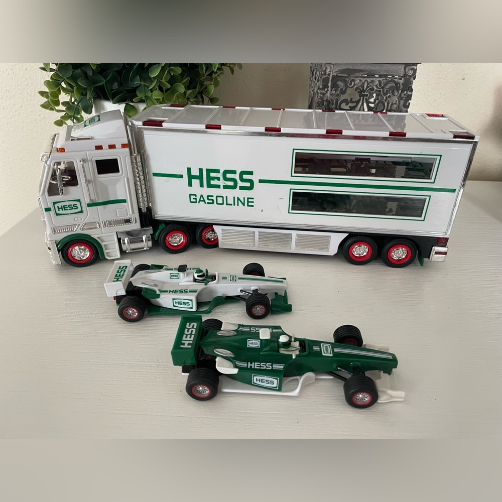Hess 2003 Vintage Toy Truck With Two Racecars With Two Ramps Lights Up.  14” X 3